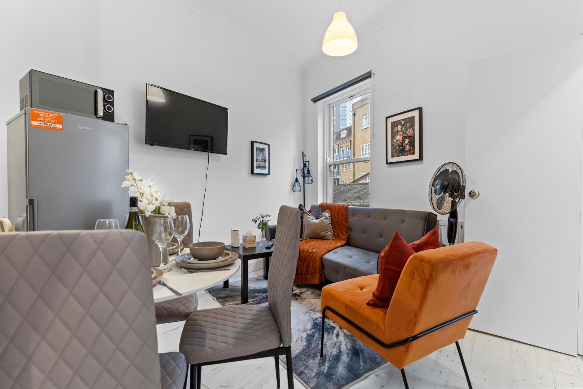 Livestay Affordable One Bedroom & Studio In India Docks E14 * London
