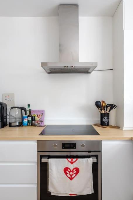 Quaint Near Tower-london Bridge And Big Ben Appartement *