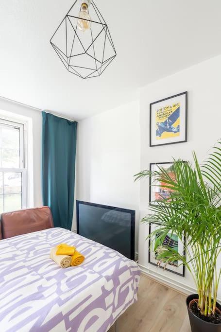 Quaint Near Tower-london Bridge And Big Ben Appartement