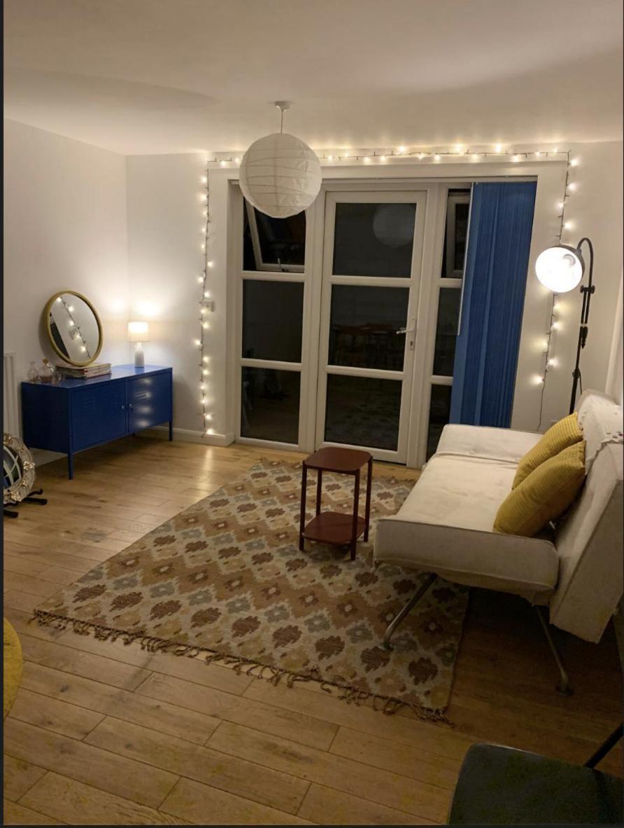 East Two Bedroom With Private Patio - Entire *