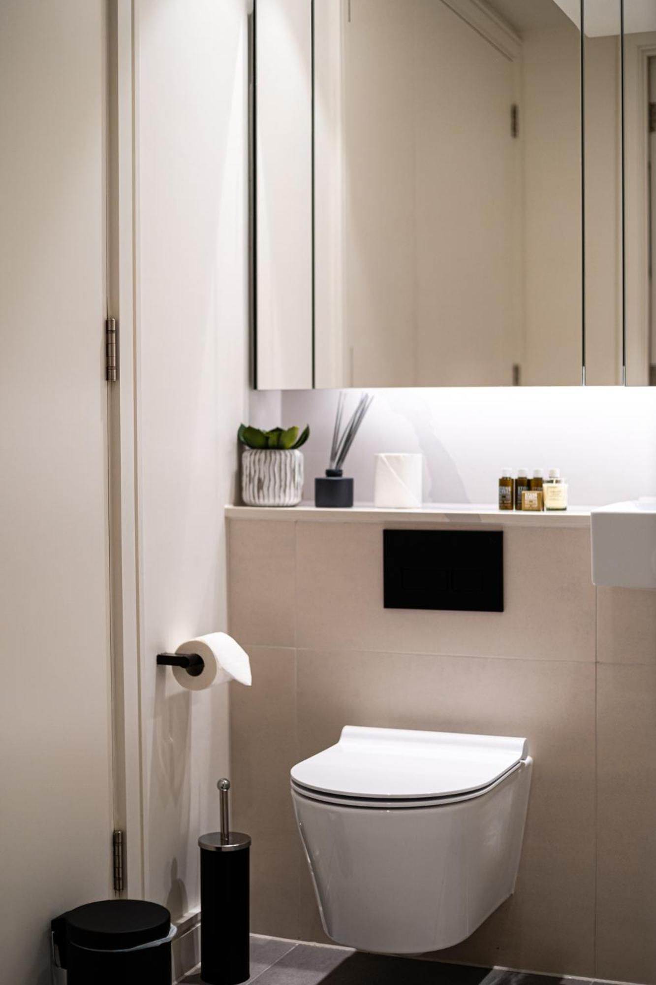 Stylish 4bd Mews House Close To Paddington Hébergement de vacances Londres