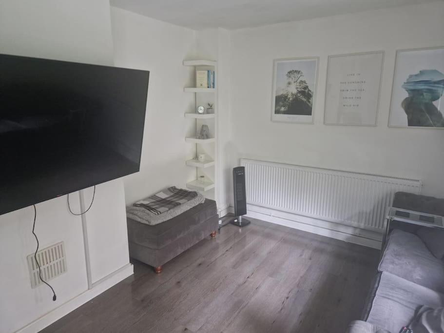 Apartamento Modern Cozy One Bedroom Flat *