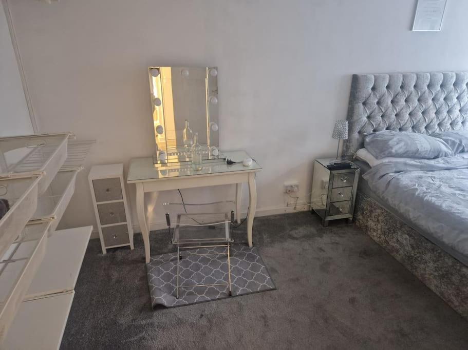 Apartamento Modern Cozy One Bedroom Flat *