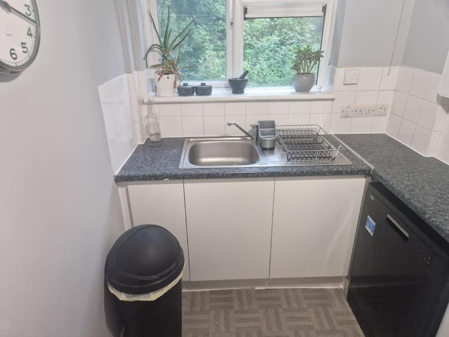 Modern Cozy One Bedroom Flat Apartamento *