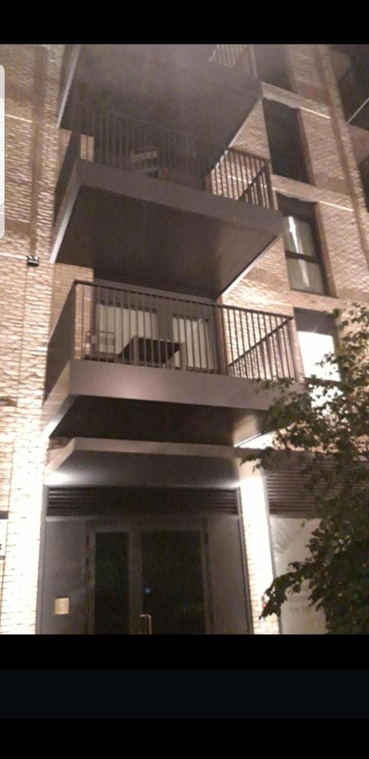 Appartement 1bedroom Flat With Balcony *