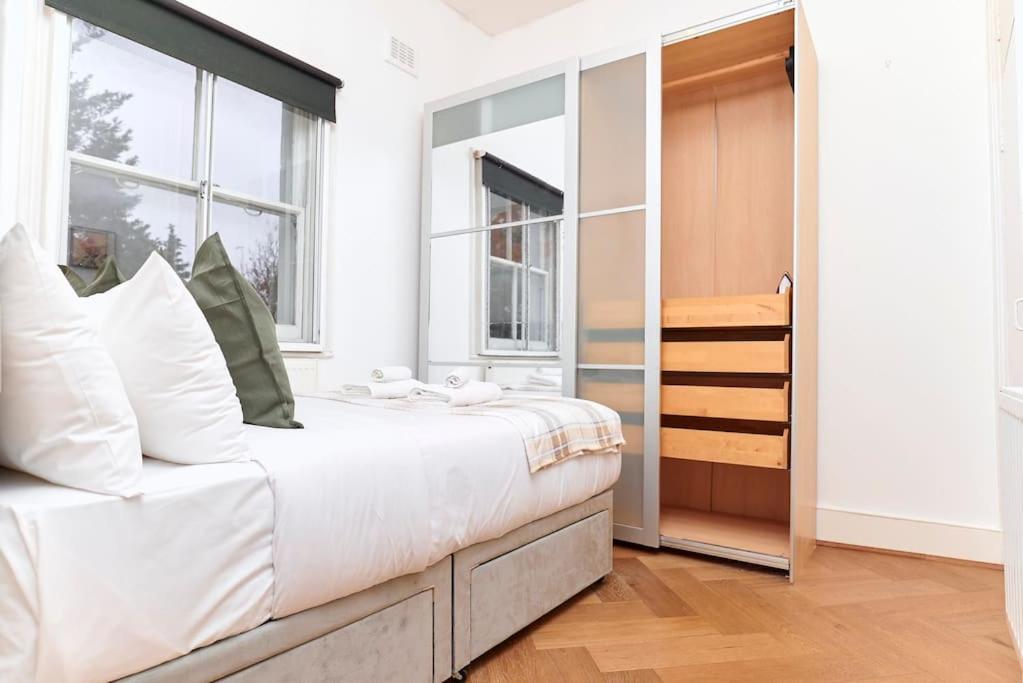 Chic 1-bed Flat With Terrace In Notting Hill W10 * Londres