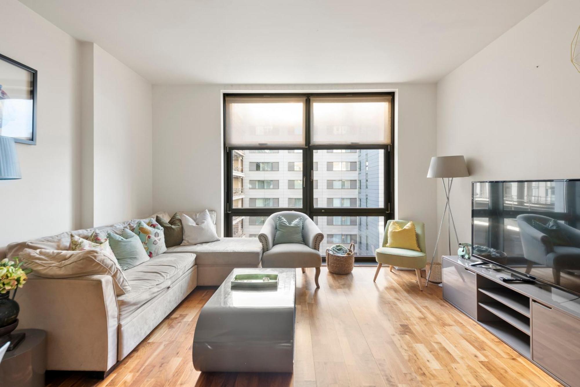 Londwell, Canary Wharf River Thames Penthouse Apartment *