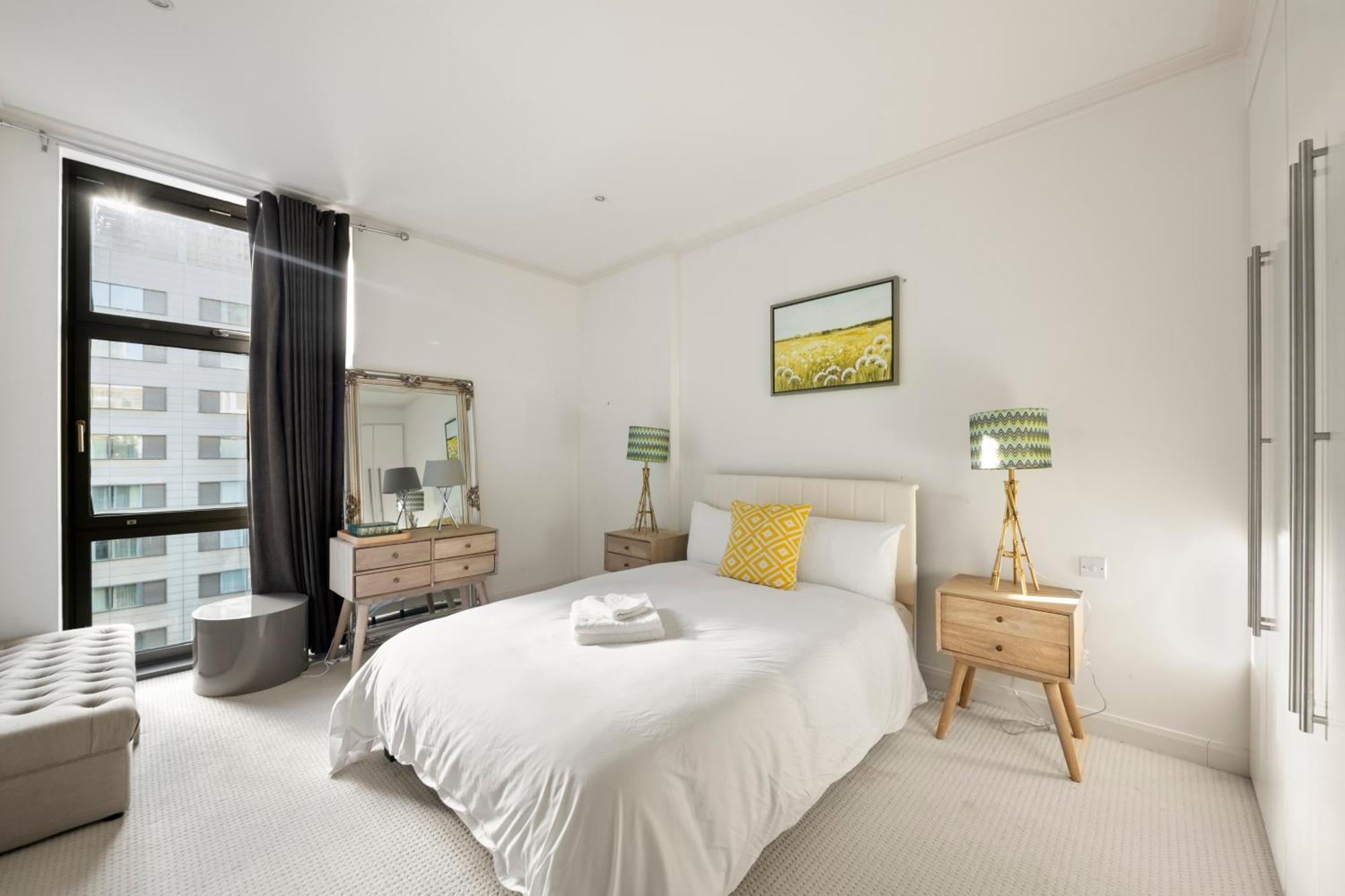 Londwell, Canary Wharf River Thames Penthouse Apartment London