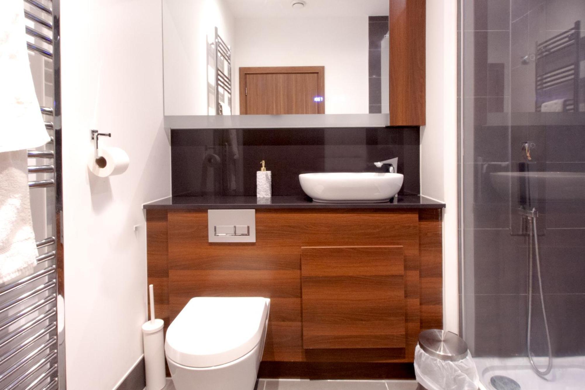 Spacious 3-bed House Close To The O2 Arena & Tube Londen