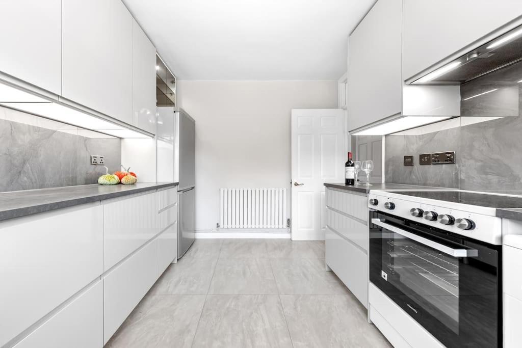 Appartement Modern Spacious 1 Bedroom Flat In Hampstead *