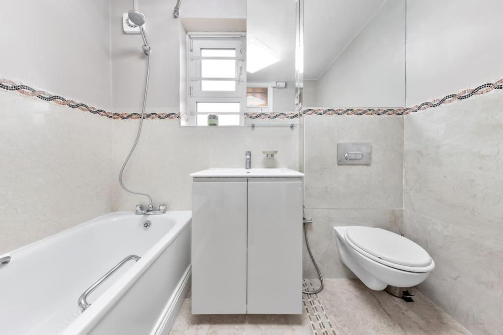 Appartement Modern Spacious 1 Bedroom Flat In Hampstead Londres