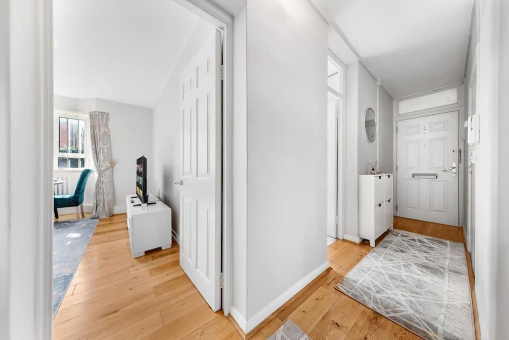 Modern Spacious 1 Bedroom Flat In Hampstead Appartement Londres