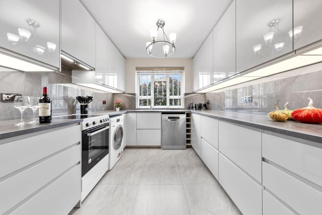 Modern Spacious 1 Bedroom Flat In Hampstead Appartement