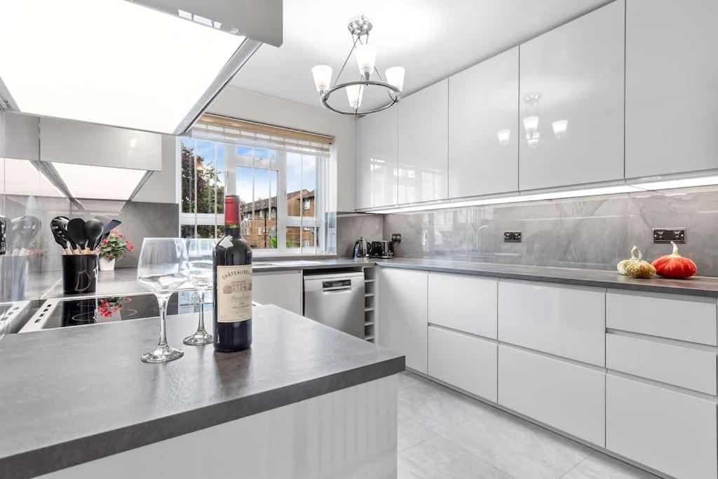 Appartement Modern Spacious 1 Bedroom Flat In Hampstead Londres