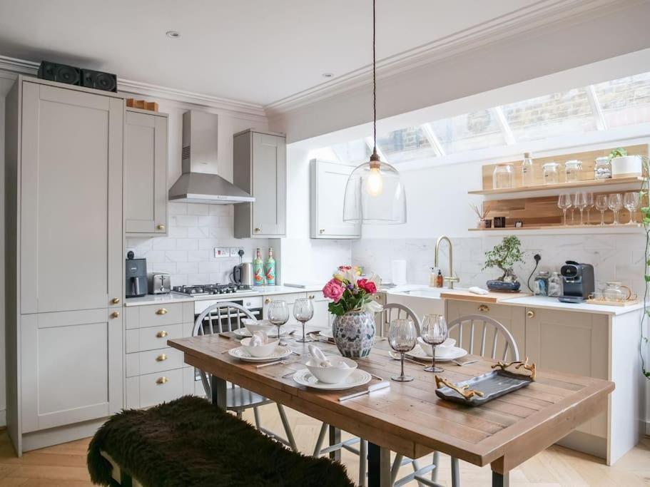 Appartement Stylish Hideaway With Oasis Garden *