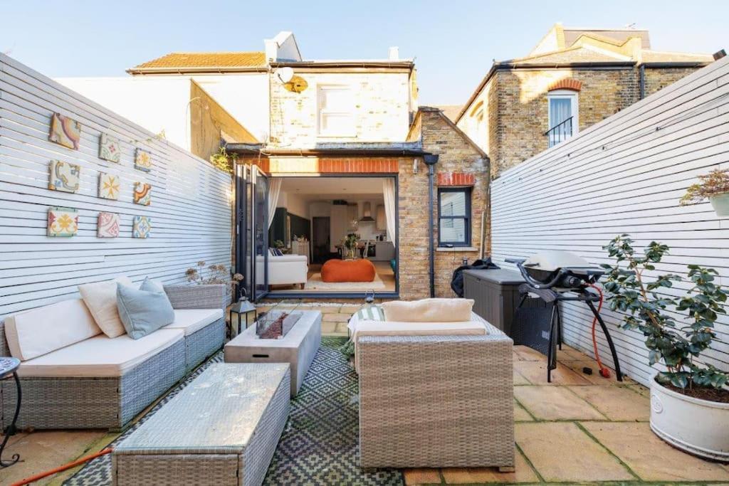 Stylish Hideaway With Oasis Garden * Londres