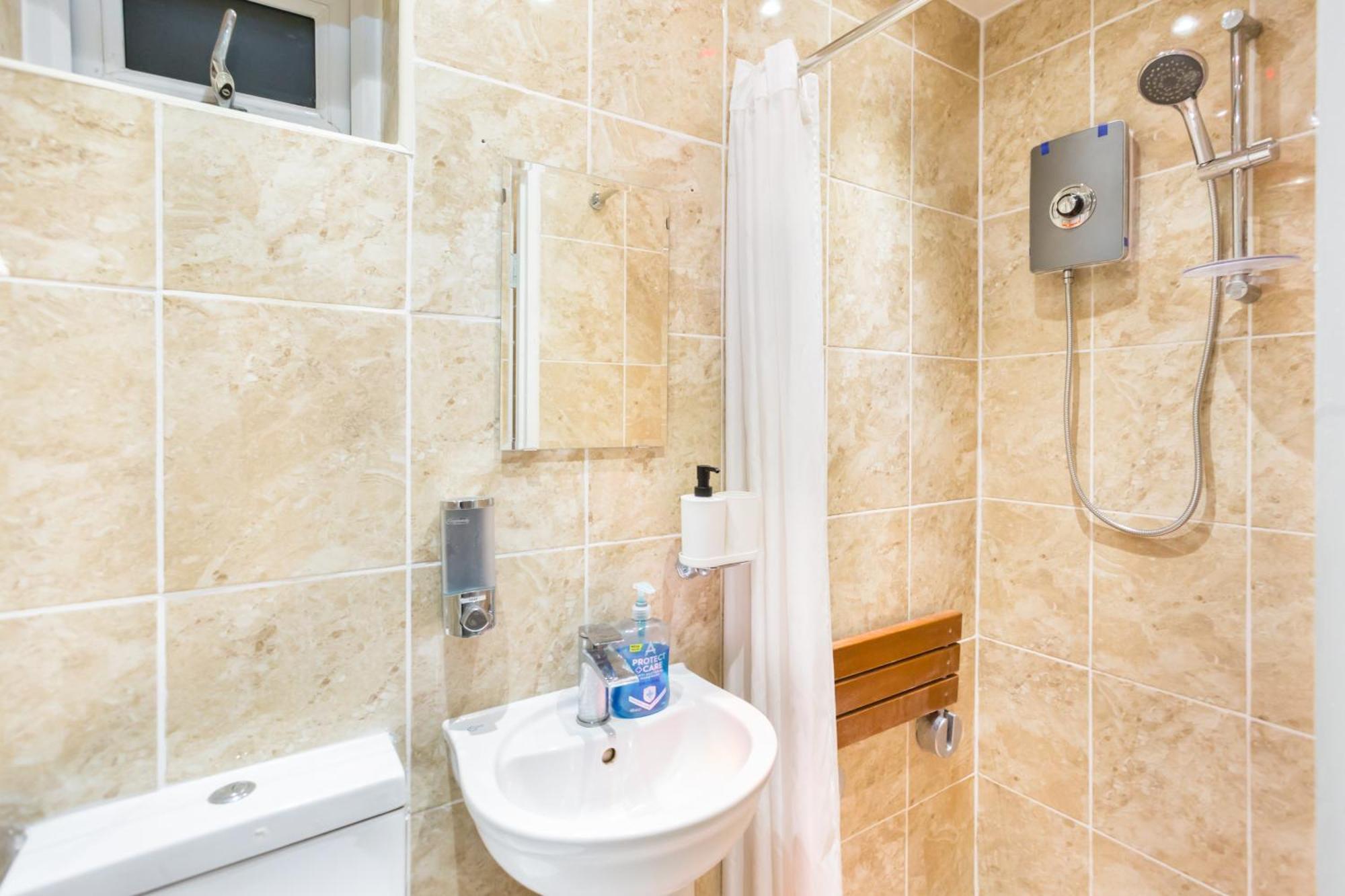 Quarto em Acomodações Particulares Kingswood Londres