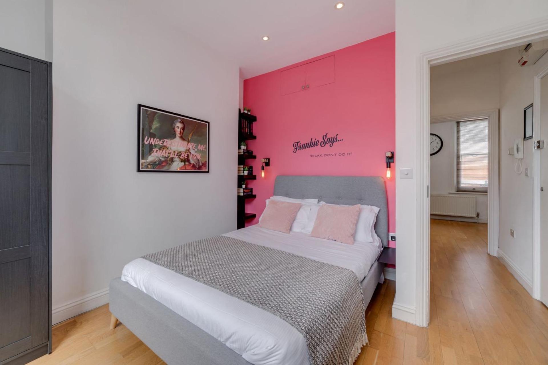 The Lipstick Palace - Fitzrovia - By Frankie Says Apartamento