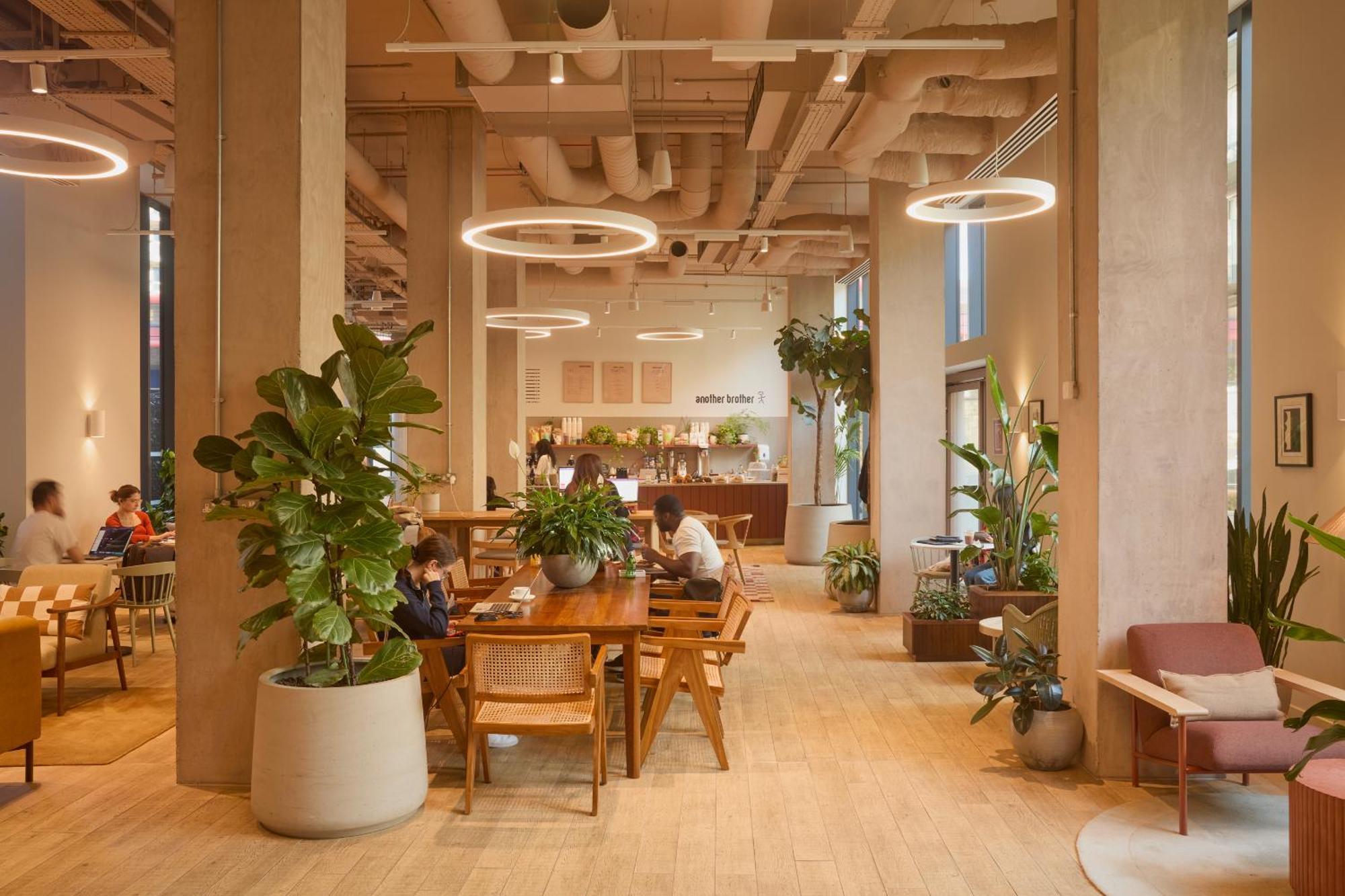 Apartahotel Ark Canary Wharf 4*
