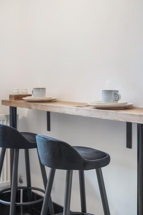King's Cross Townhouse - Contemporary Garden Flat *