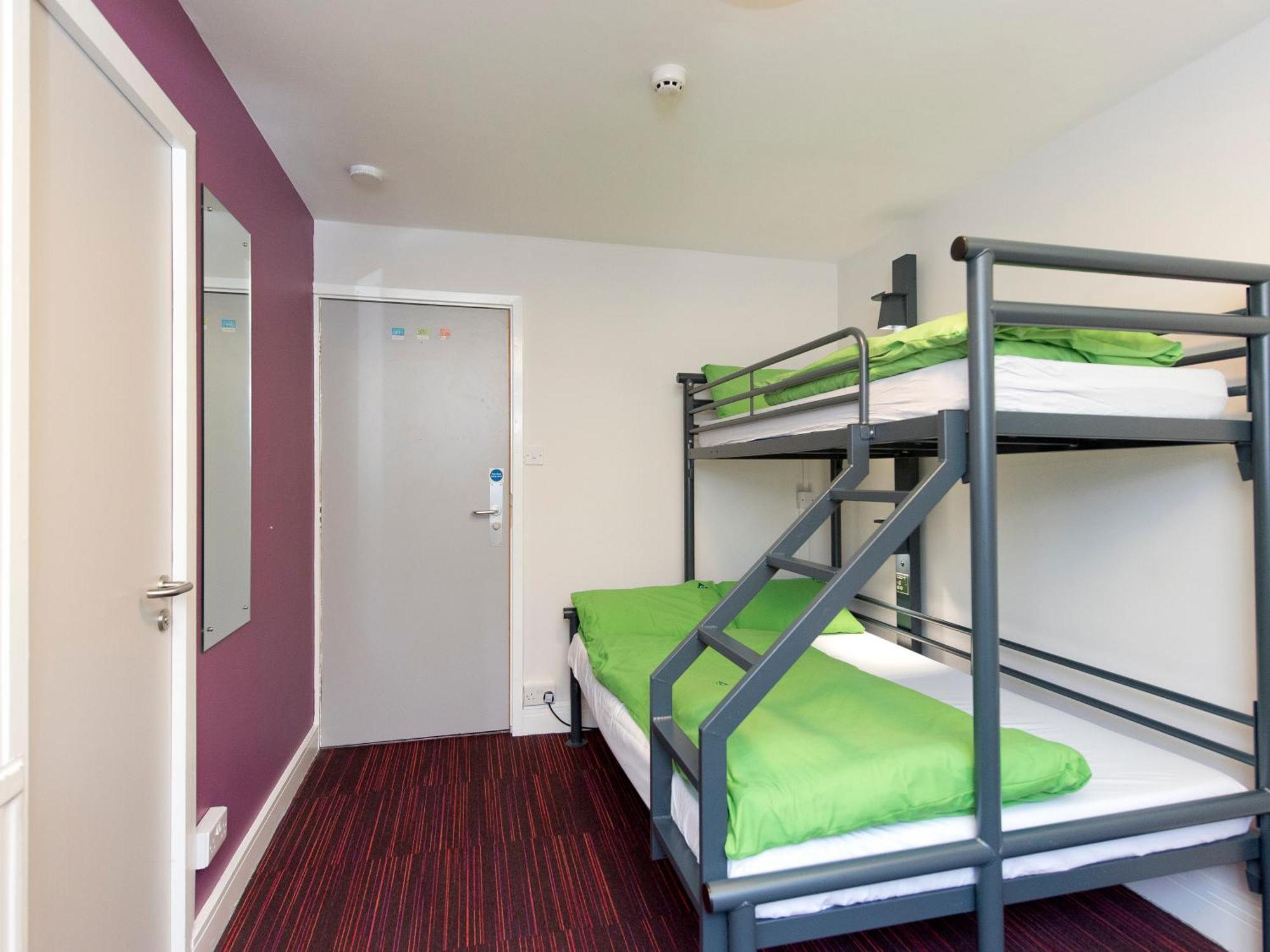 Yha Thameside