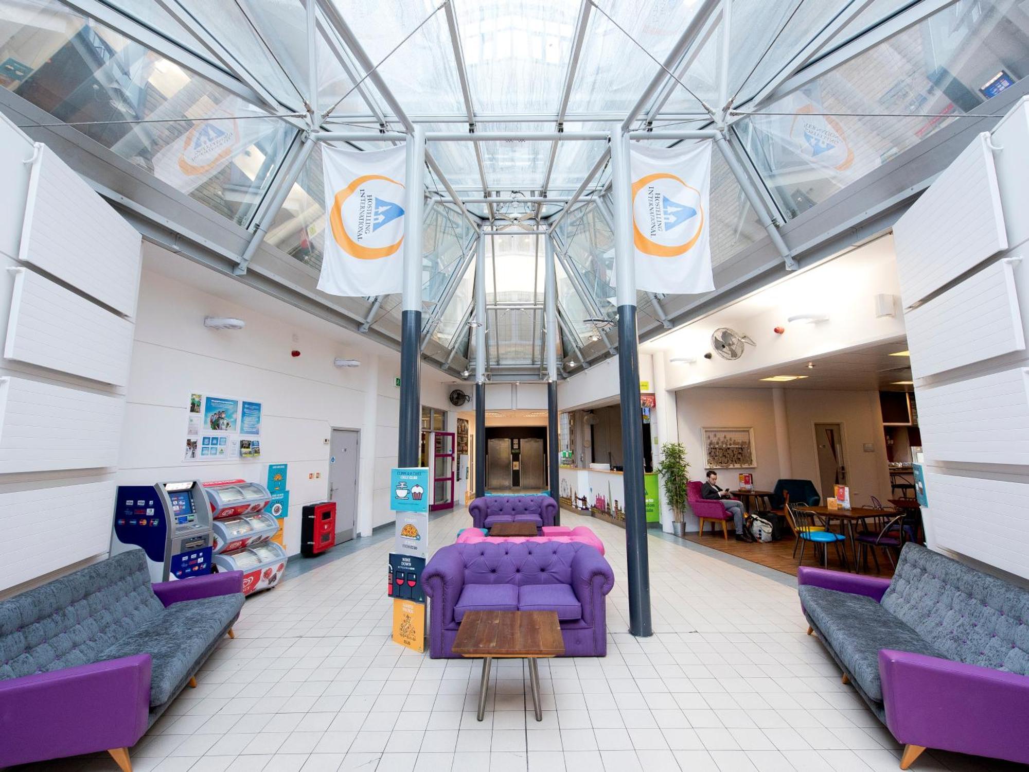 Yha Thameside Hostel