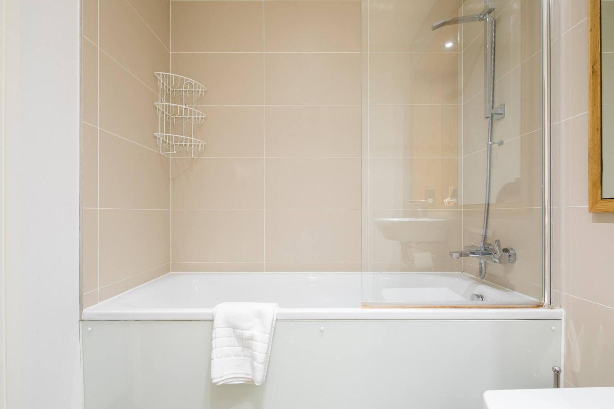 Greenwich Riverside 2 Bed Sleeps 6 Appartement Londen