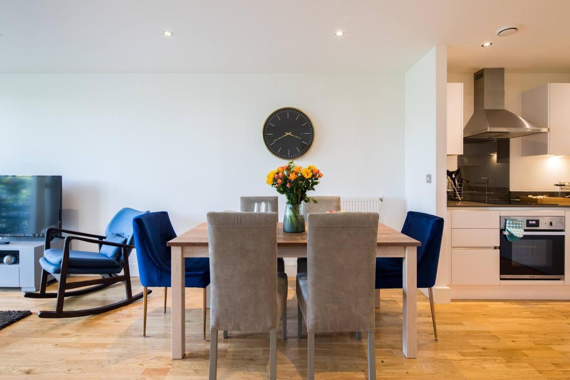 Greenwich Riverside 2 Bed Sleeps 6 * Londen
