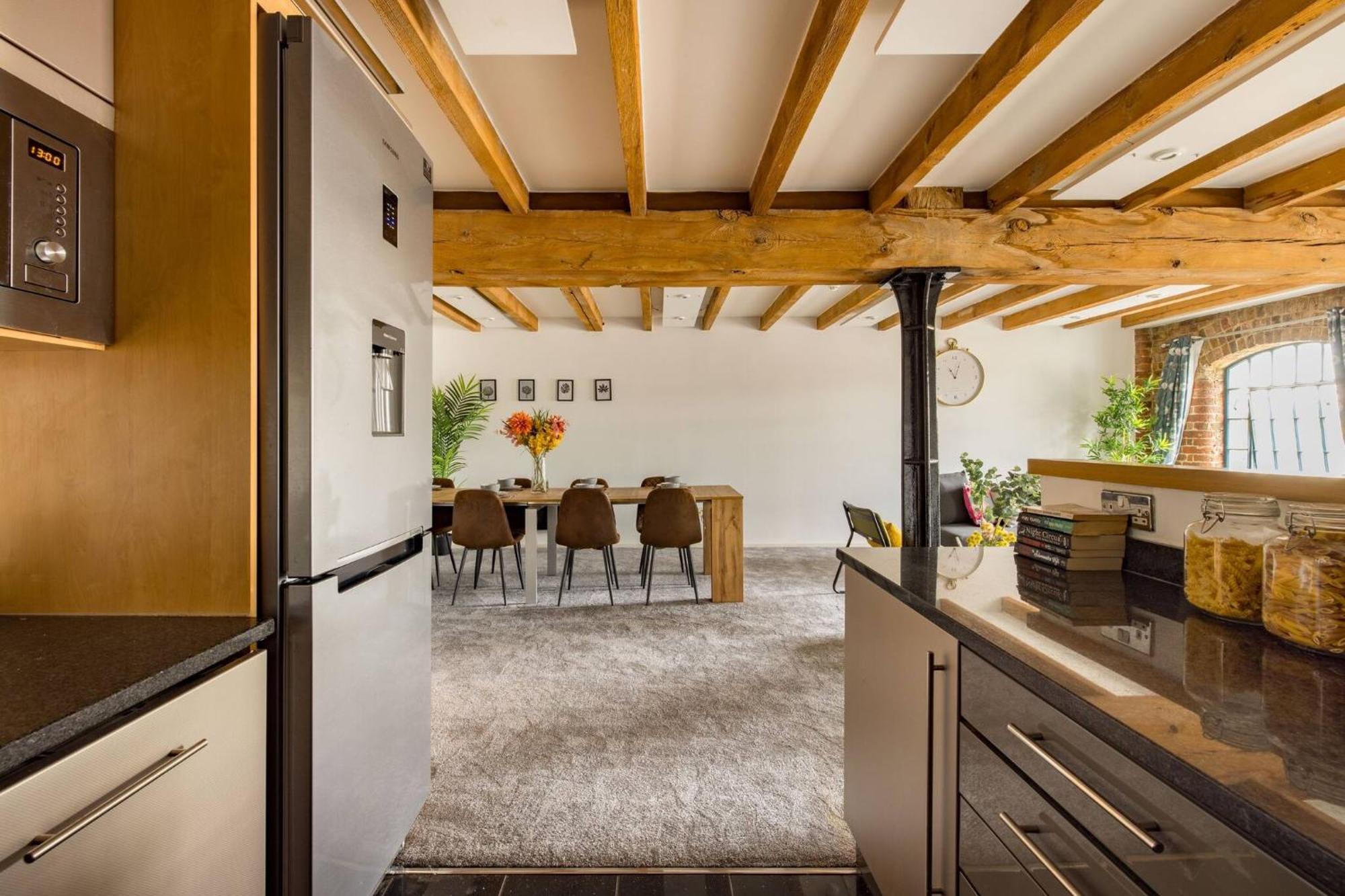 Apartamento Wild Roses Serviced - Excel Warehouse 2