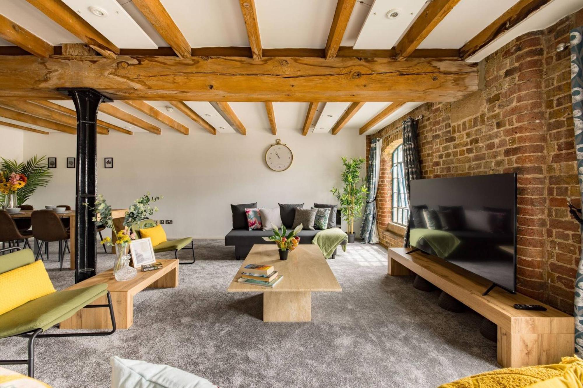 Apartamento Wild Roses Serviced - Excel Warehouse 2