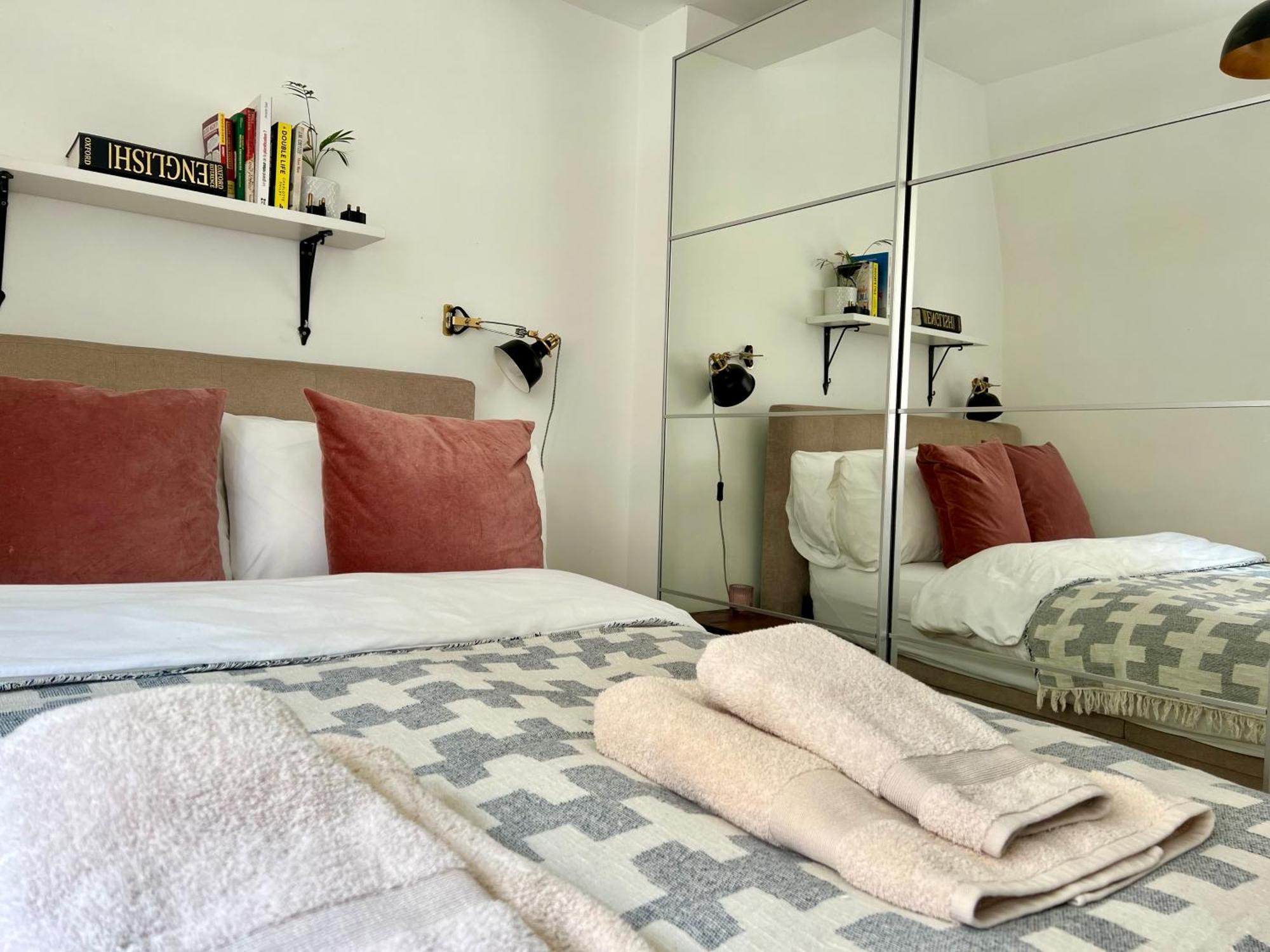 Flat In Victorian West Kensington Mansion Apartamento *