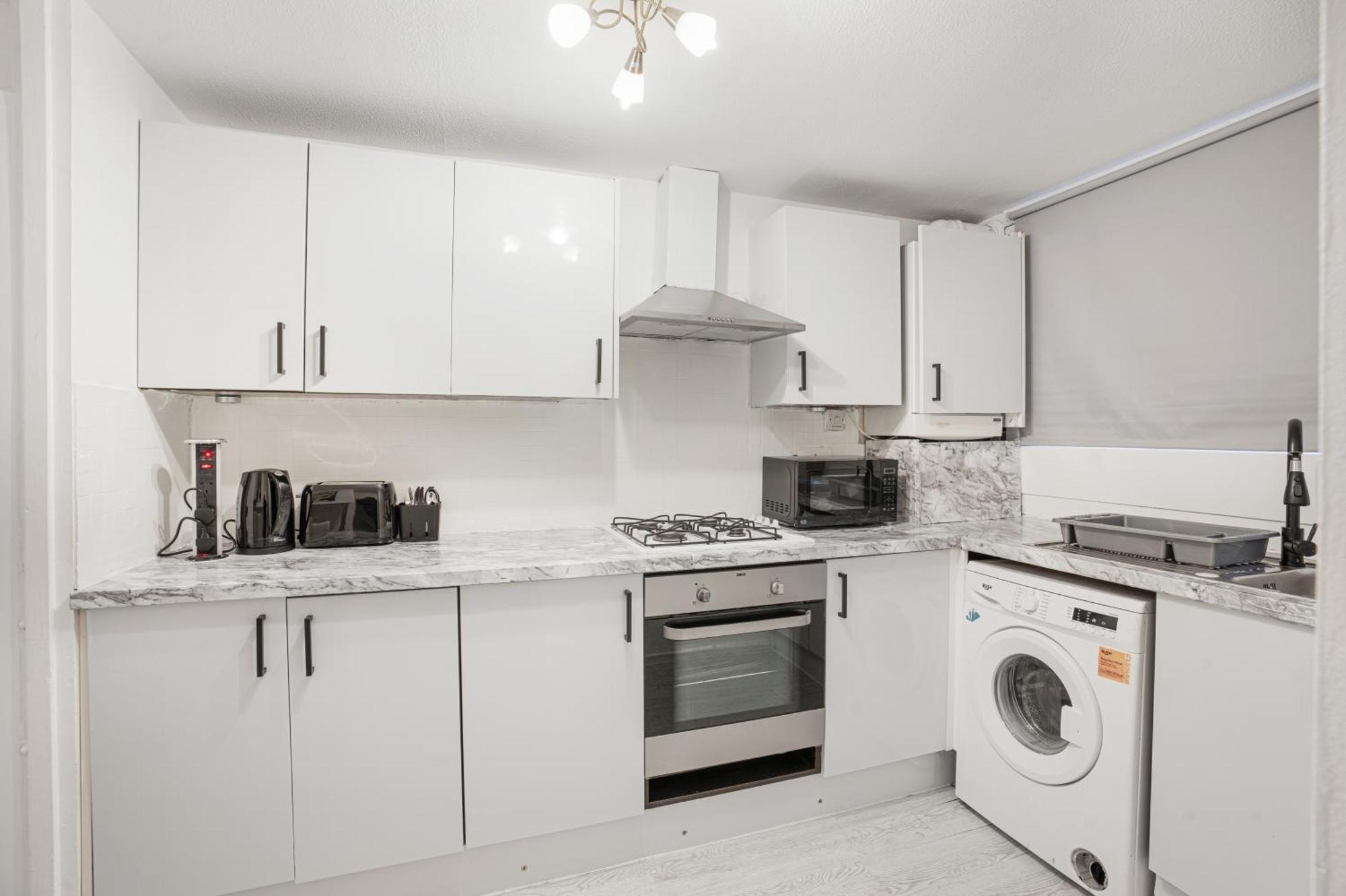 Сasa de vacaciones Luxury 3 Bedroom House In Woodgreen Londres