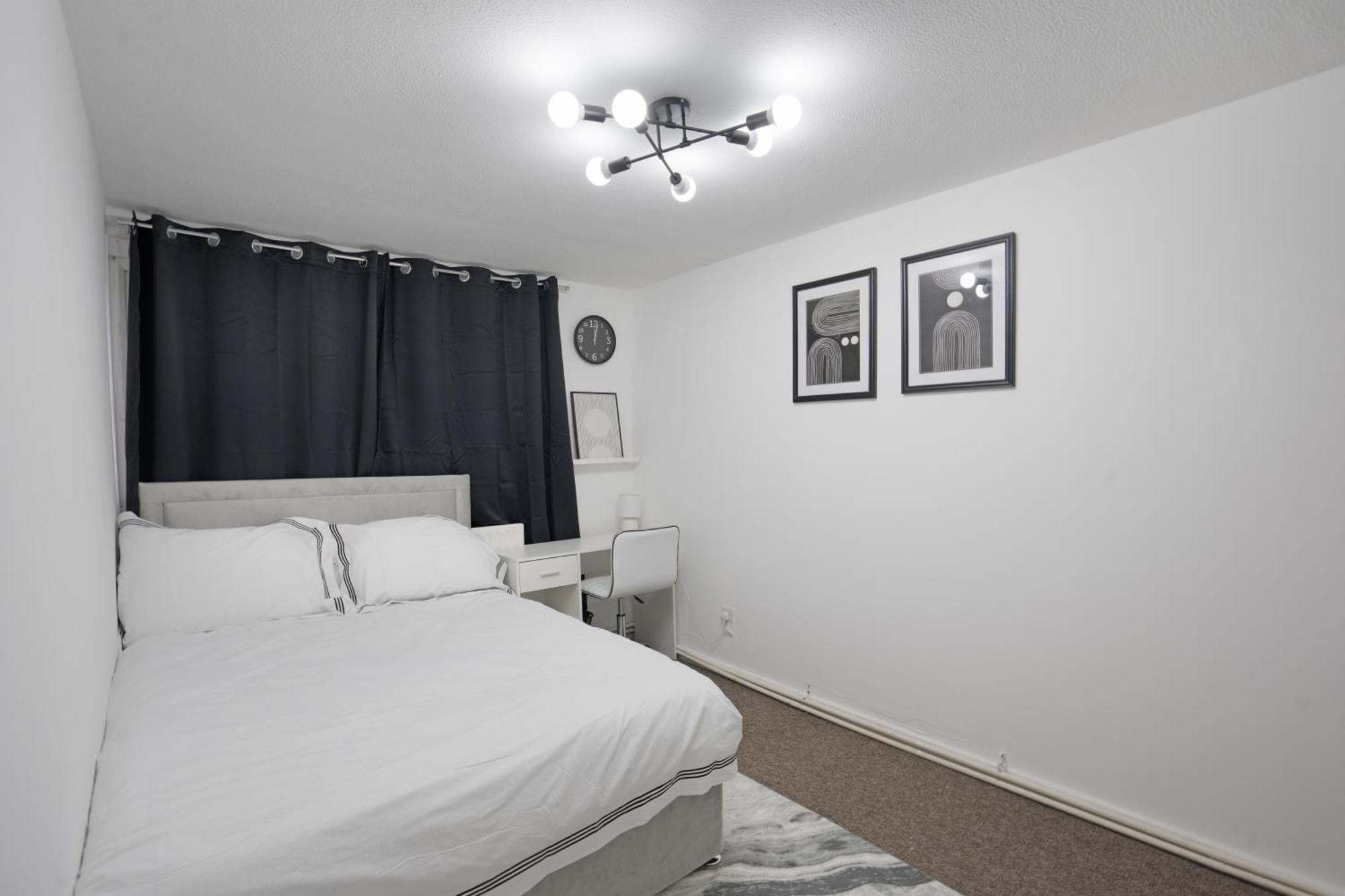 Luxury 3 Bedroom House In Woodgreen Сasa de vacaciones *