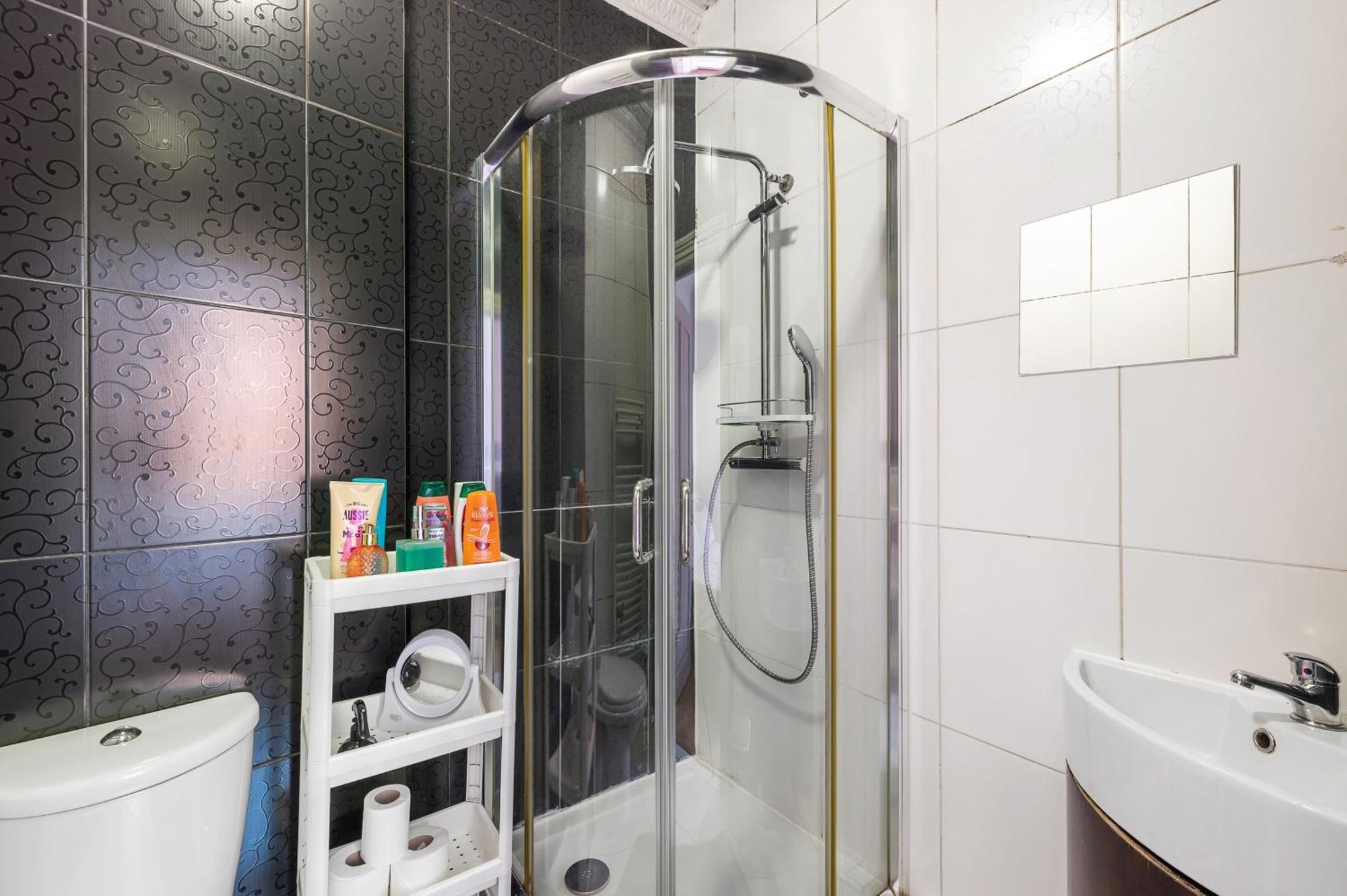 Apartamento Flat Offers Superb Transport Connections *