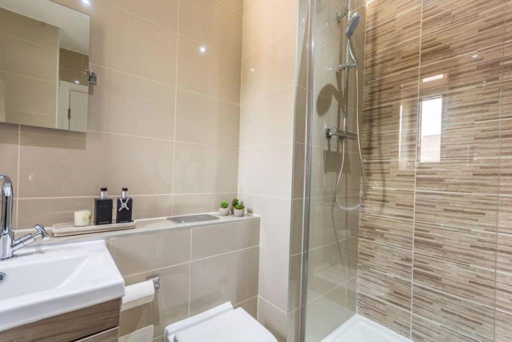 Spacious Modern 3 Bed In Bridge With Netflix And Free Carpark *