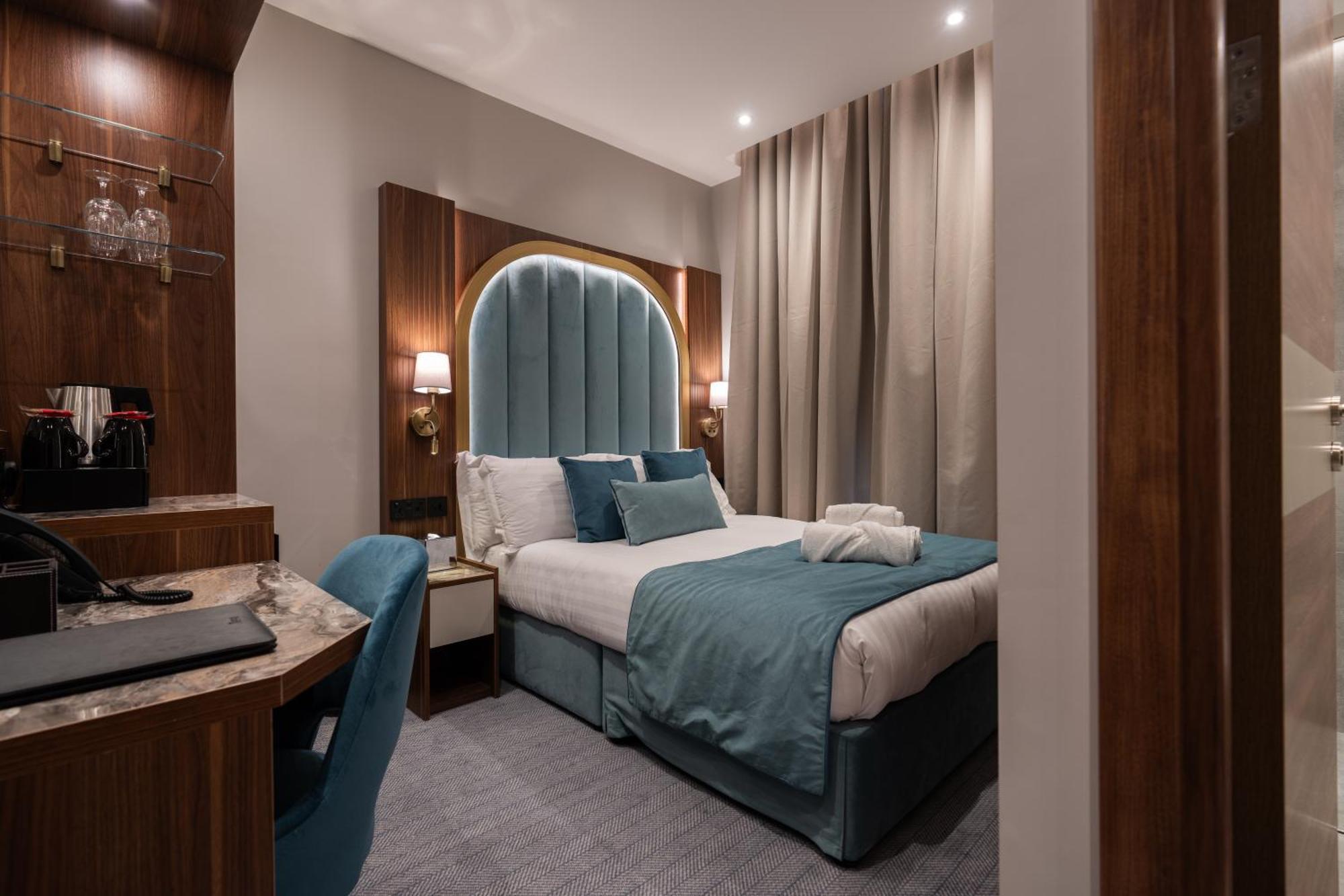 St Mark's - Merit Hotel 4*