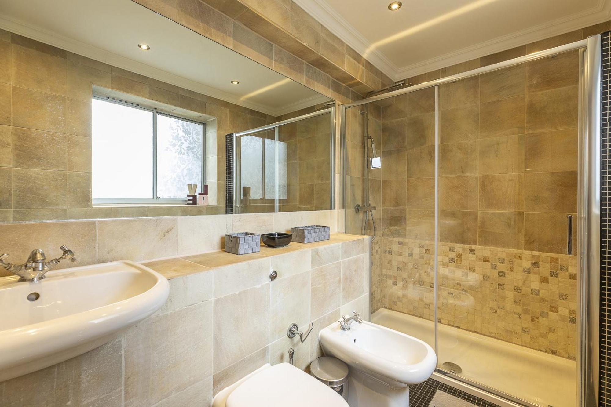 Gorgeous 4 Bedrooms Near Hyde Park And Oxford St * London