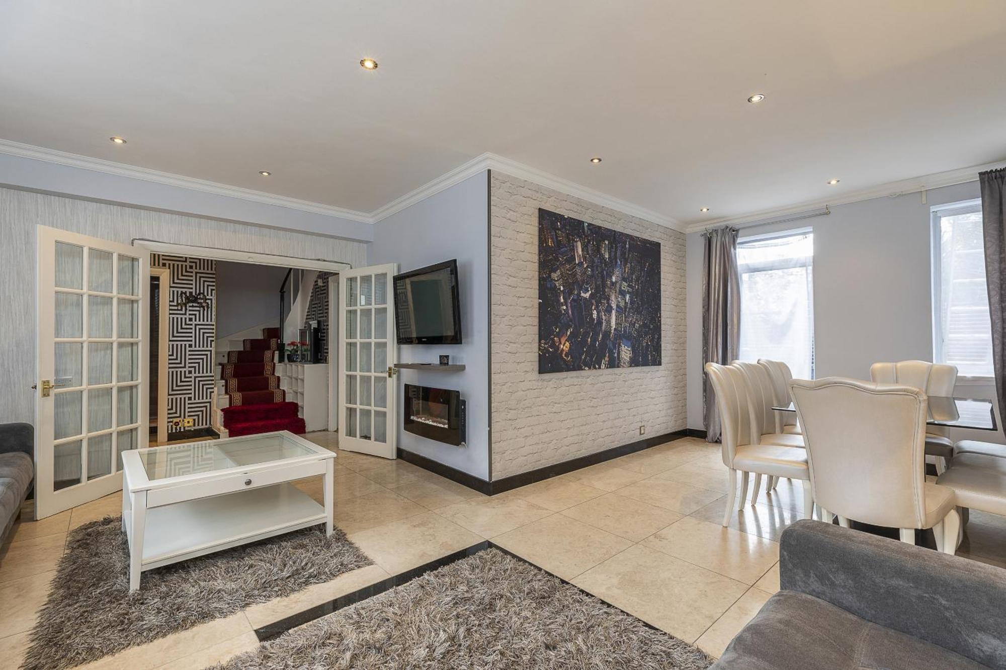 Gorgeous 4 Bedrooms Near Hyde Park And Oxford St Apartment London