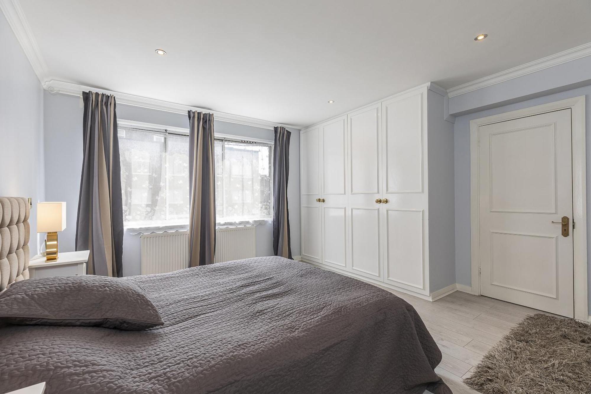 Gorgeous 4 Bedrooms Near Hyde Park And Oxford St Apartment *