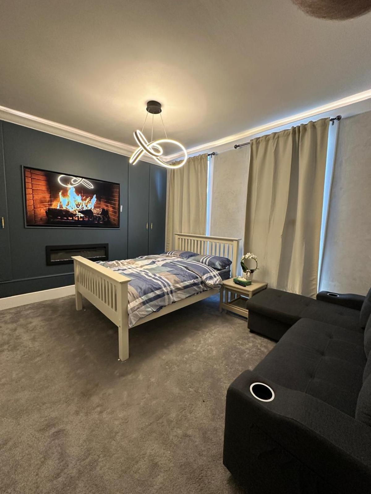 La Casa Place * London