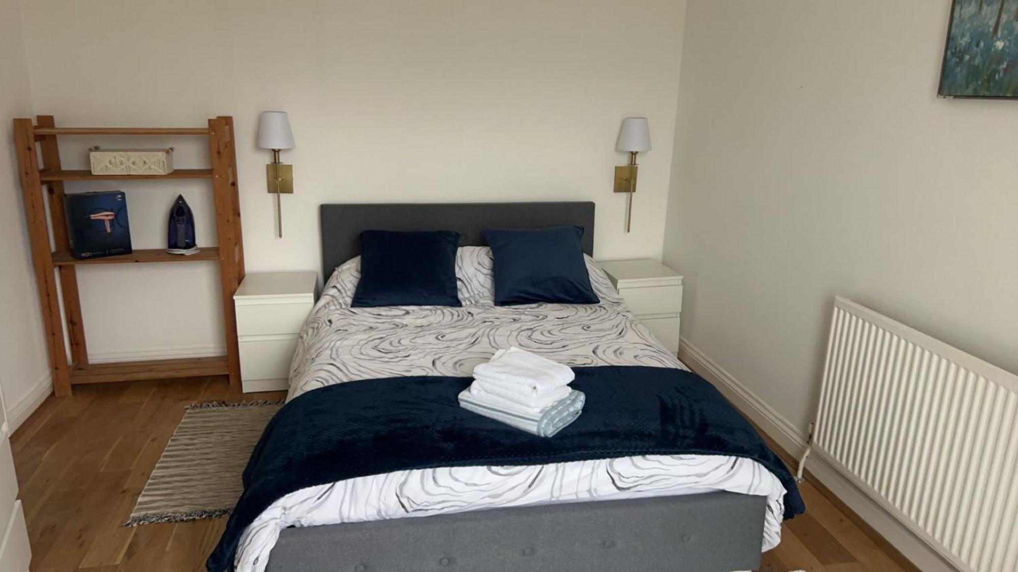 Apartment 1 Bedroom Near Clapham North And Clapham High Street Station *