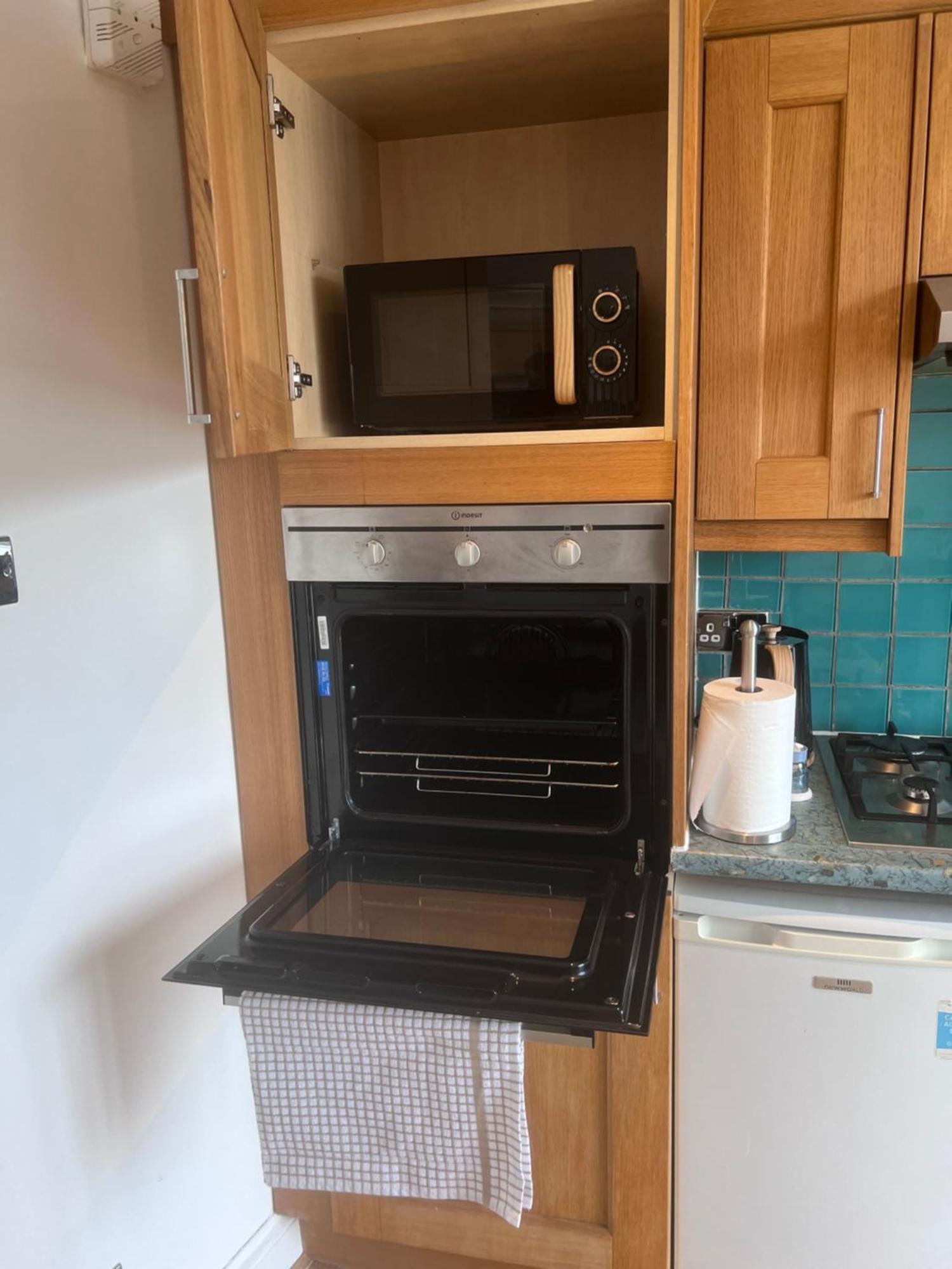 1 Bedroom Near Clapham North And Clapham High Street Station London