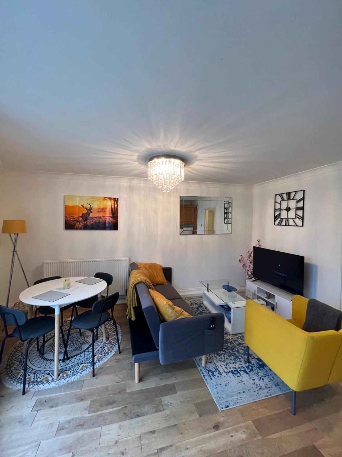 1 Bedroom Near Clapham North And Clapham High Street Station * London