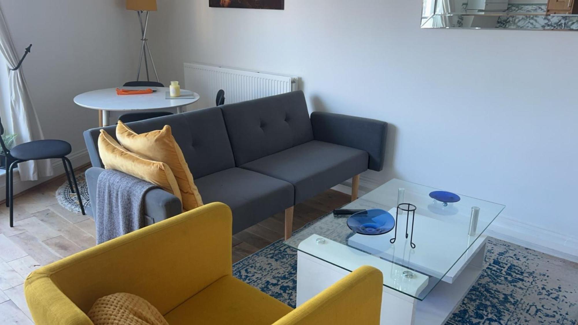 Apartment 1 Bedroom Near Clapham North And Clapham High Street Station