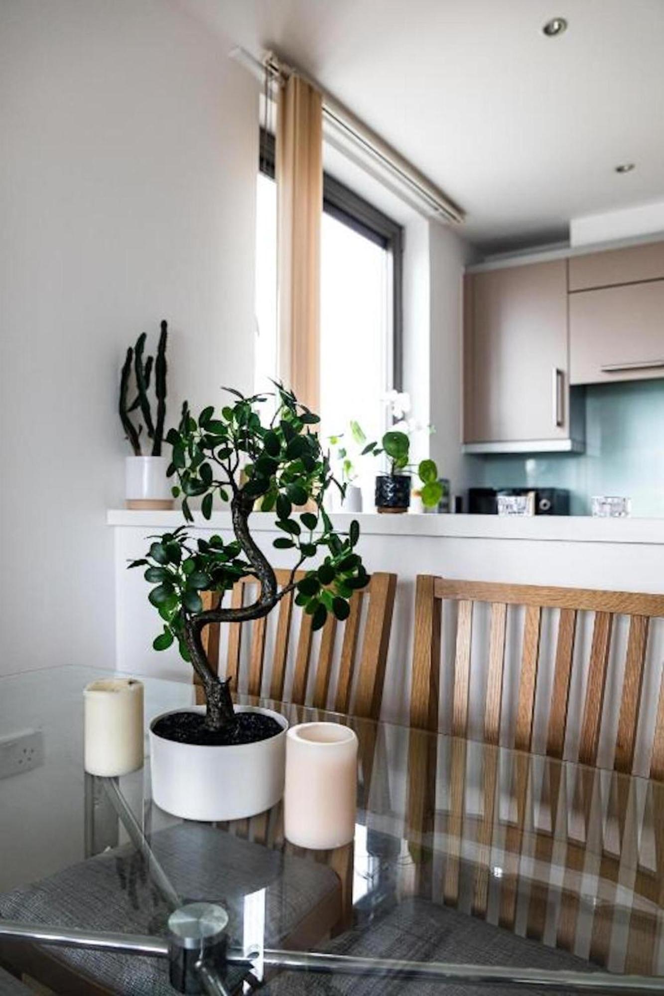 Whitechapel Two Bedroom Luxury - Free Private Parking - Views * Londres