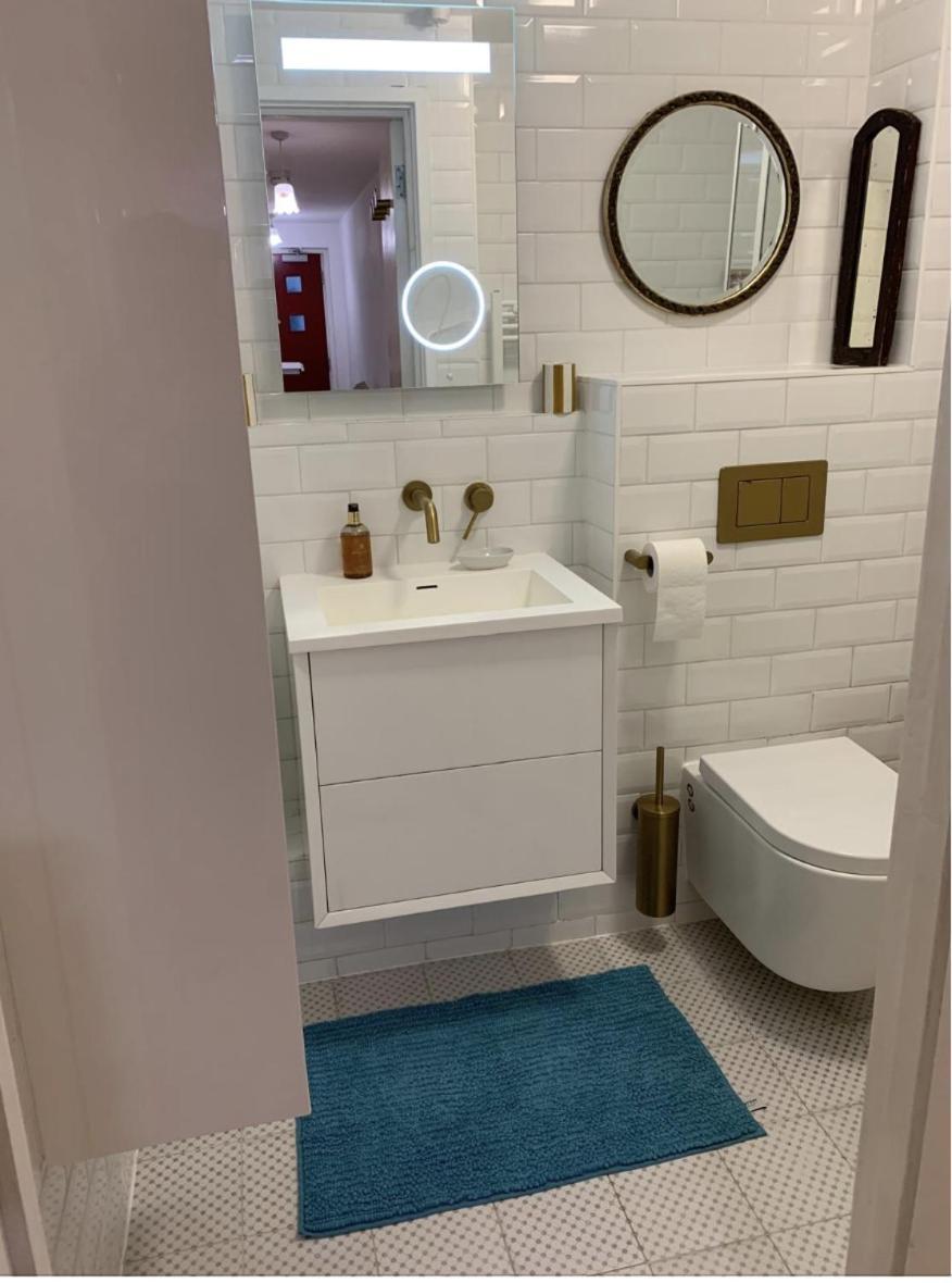 East Two Bedroom With Private Patio - Entire Appartement Londen