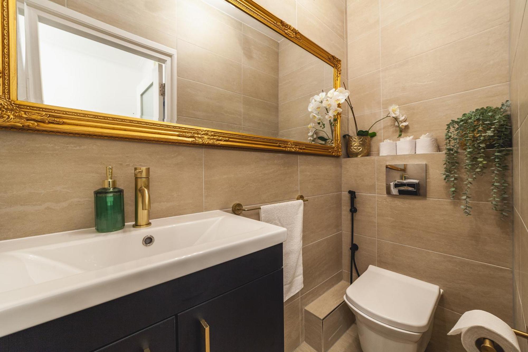 Arte - 3-bed Flat With 3 Bathrooms - Heart Of Finchley Road - 2 Min Walk To Underground Station Appartement *