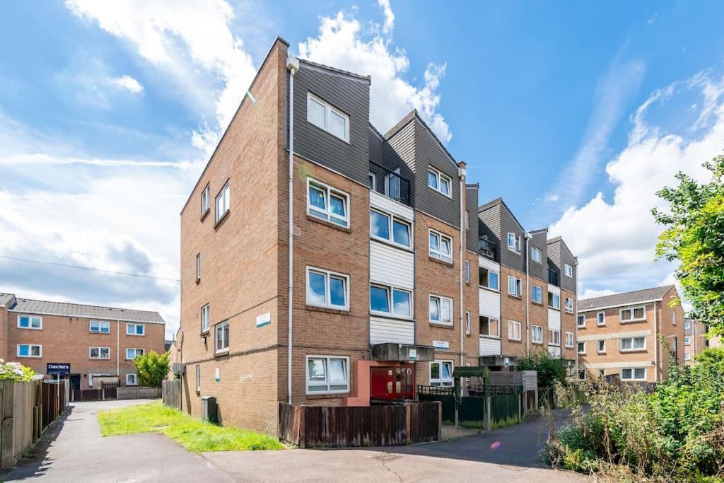 Apartamento Bright Spacious 2 Bedroom Flat In Zone One Londres