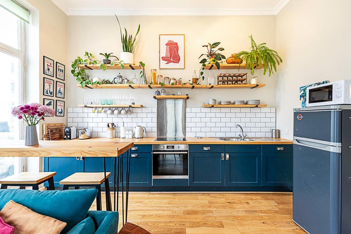 Appartement Beautiful Two Bedroom Abode Near Victoria Londres