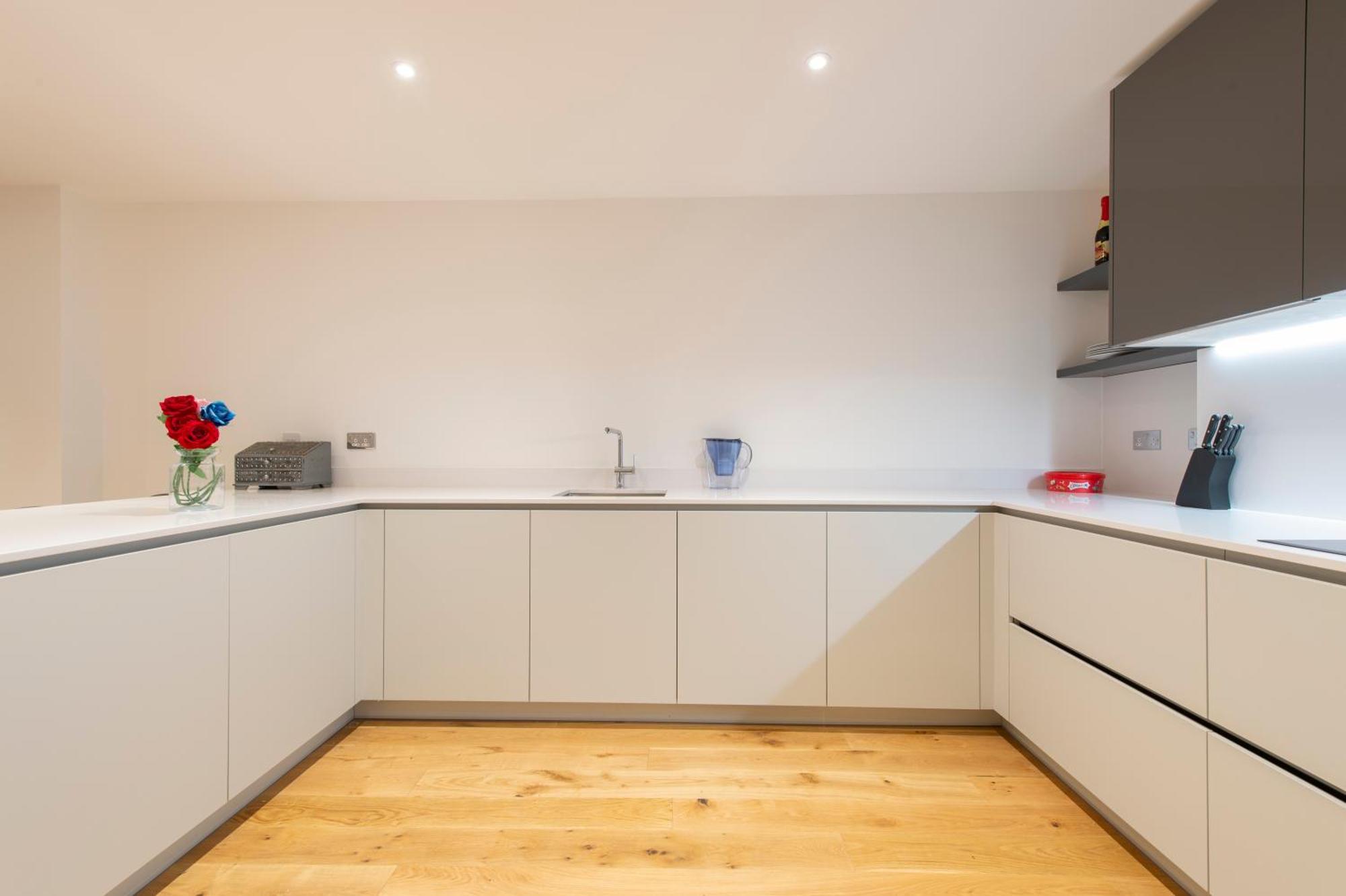 Apartment Exquisite 3br Duplex Period Conversion, Air-con & Amenities